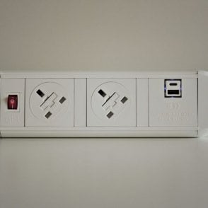 Chroma 2 power and smart charge - White