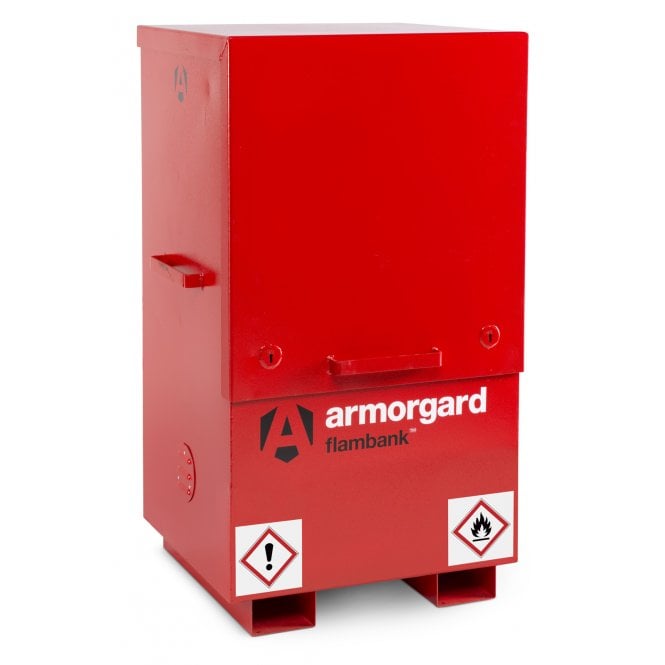 Flambank Site Chest – External W780xD630xH1280 Internal W625xD575xH1185 – Weight 107kg