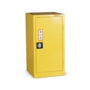 Safestor – External W450xD480xH900 Internal W440xD390xH840 – Weight 24.1kg