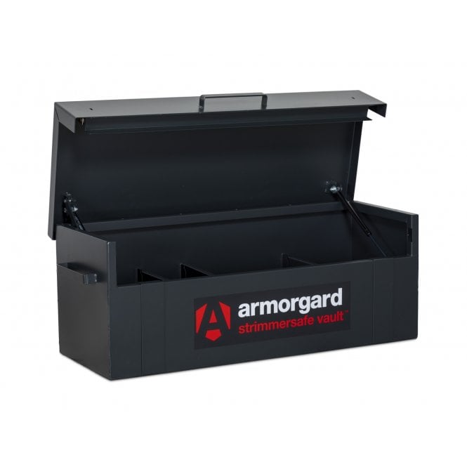 Strimmersafe Vault – External W1285xD525xH460 - Internal W1125xD385xH445 – Weight 69kg